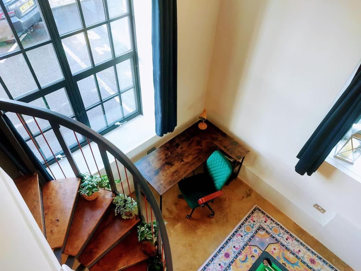 Converted Factory Loft Apartment Bristol Exterior photo