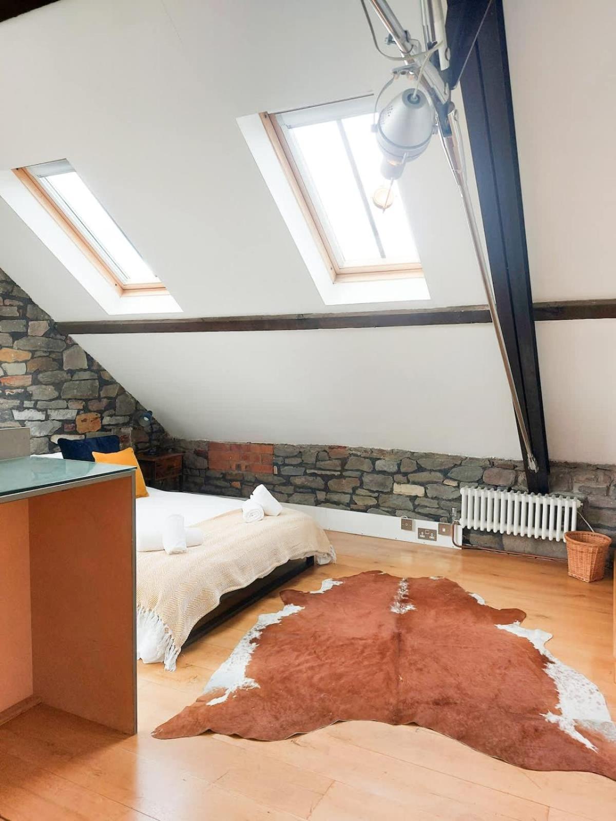 Converted Factory Loft Apartment Bristol Exterior photo